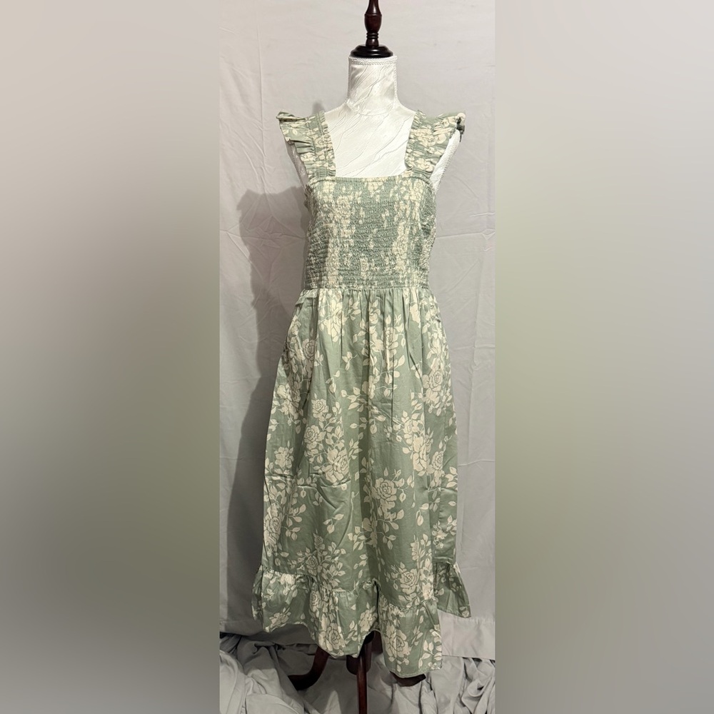 Smocked Floral Midi Dress in Sage Green